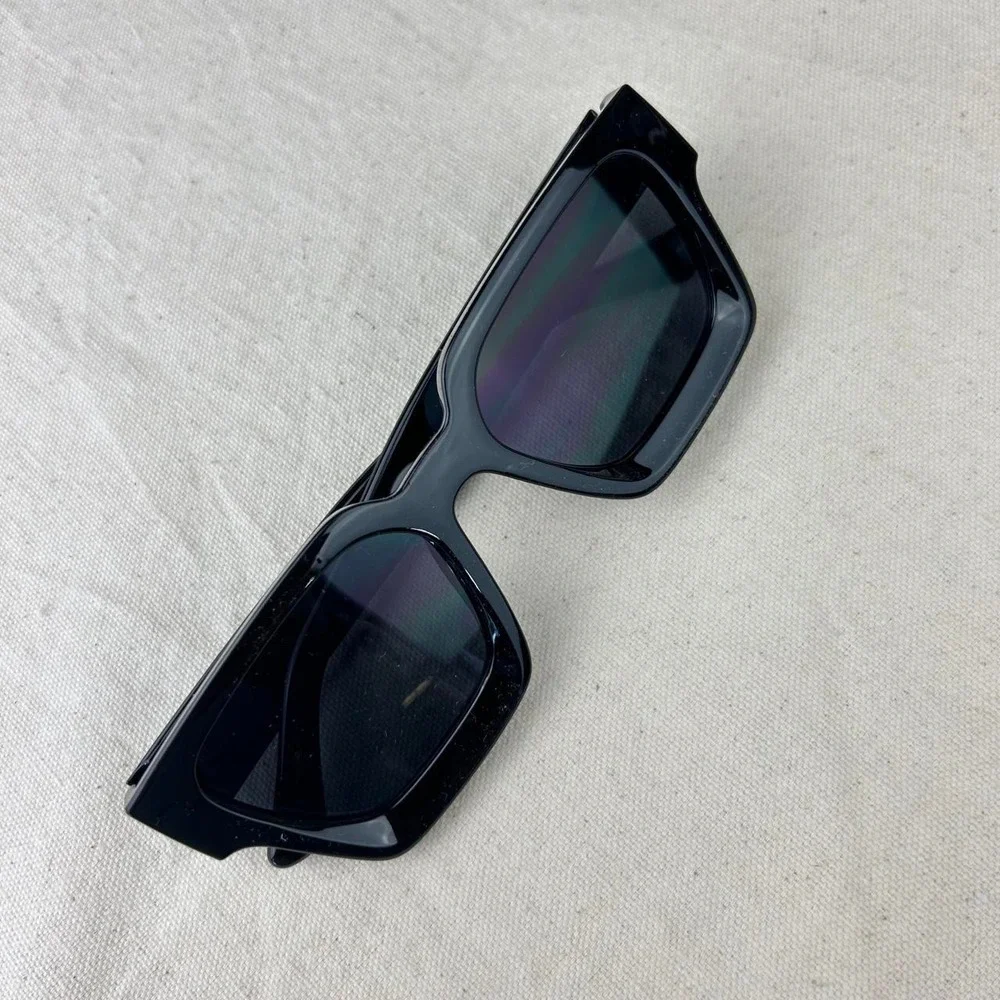 Surfer style black squared sunglasses y2k cyber grunge techno